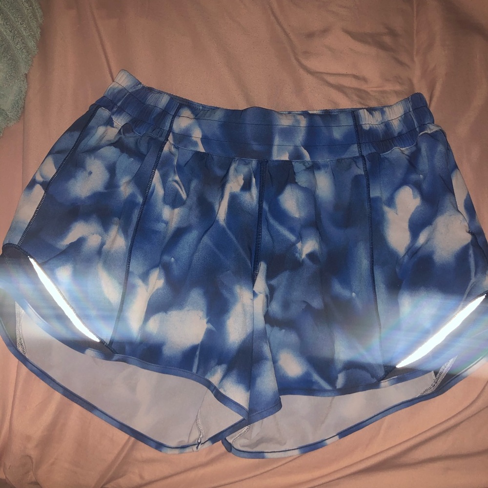 Lululemon Hotty hot shorts